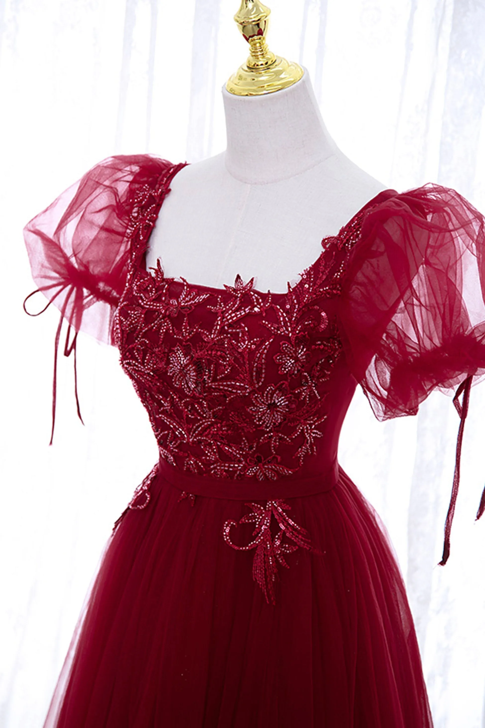 Burgundy Short Sleeve Tulle Tea Length Prom Dress A-Line Party Dress