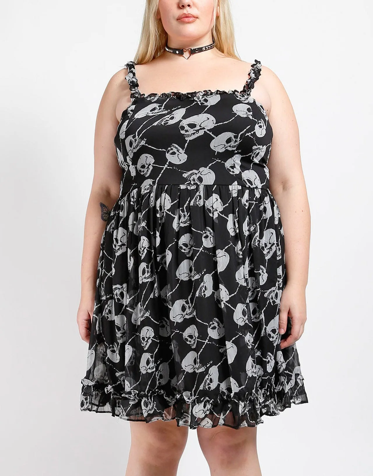 CURVE RUFFLE DRESS